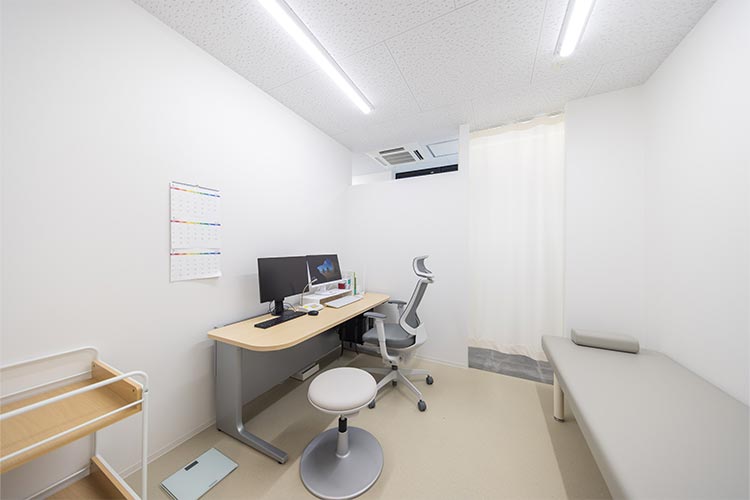 診察室2